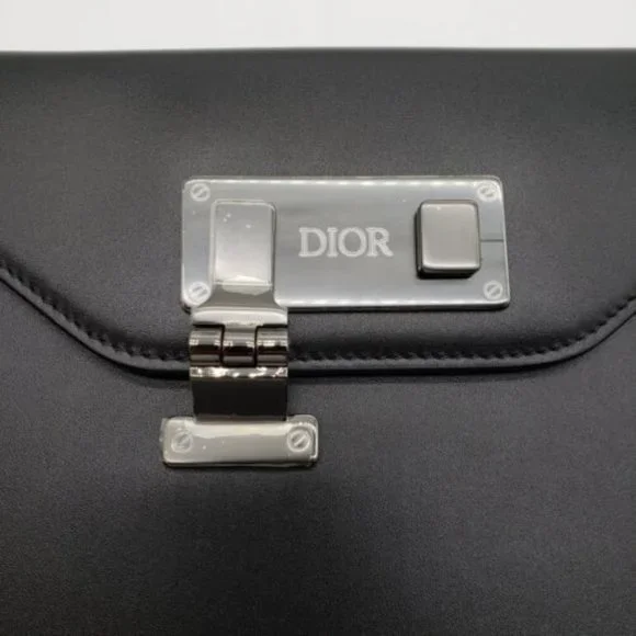 Dior Messenger Crossbody Smooth Leather Lock Bag | Black | NEW - Picture 6 of 9